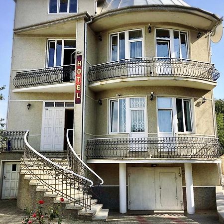 Mini-Hotel Sakvoyage Tjernivtsi Exteriör bild