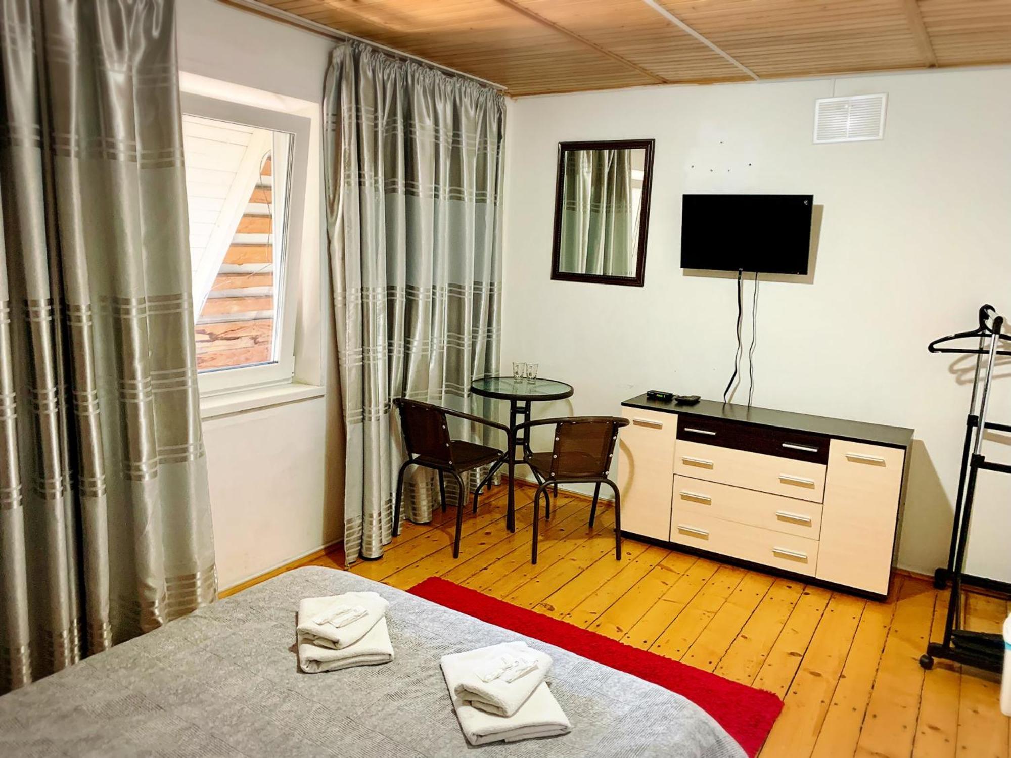 Mini-Hotel Sakvoyage Tjernivtsi Exteriör bild