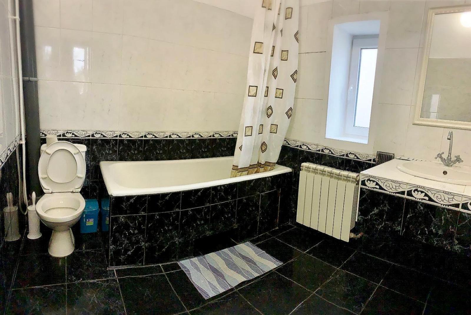 Mini-Hotel Sakvoyage Tjernivtsi Exteriör bild