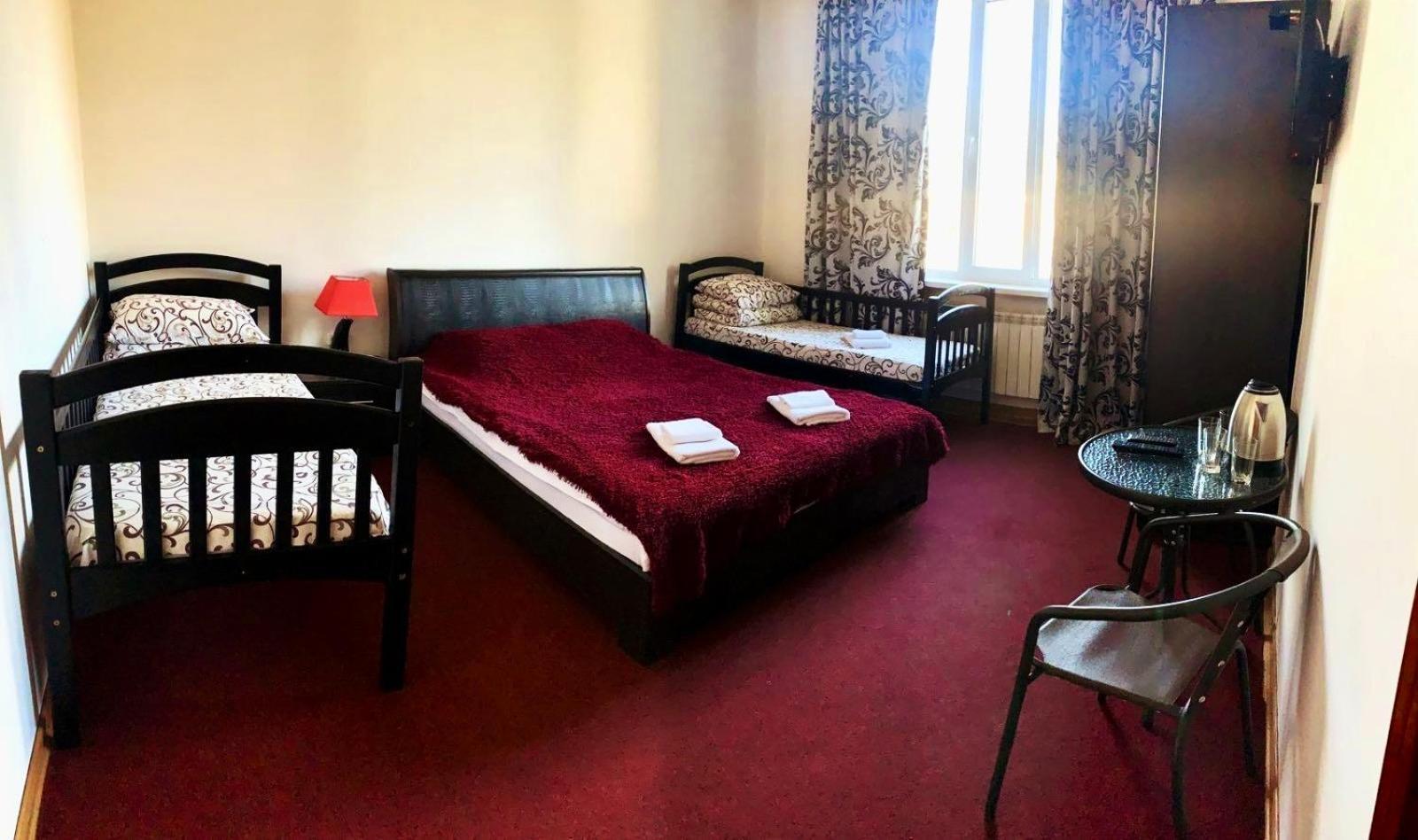 Mini-Hotel Sakvoyage Tjernivtsi Exteriör bild